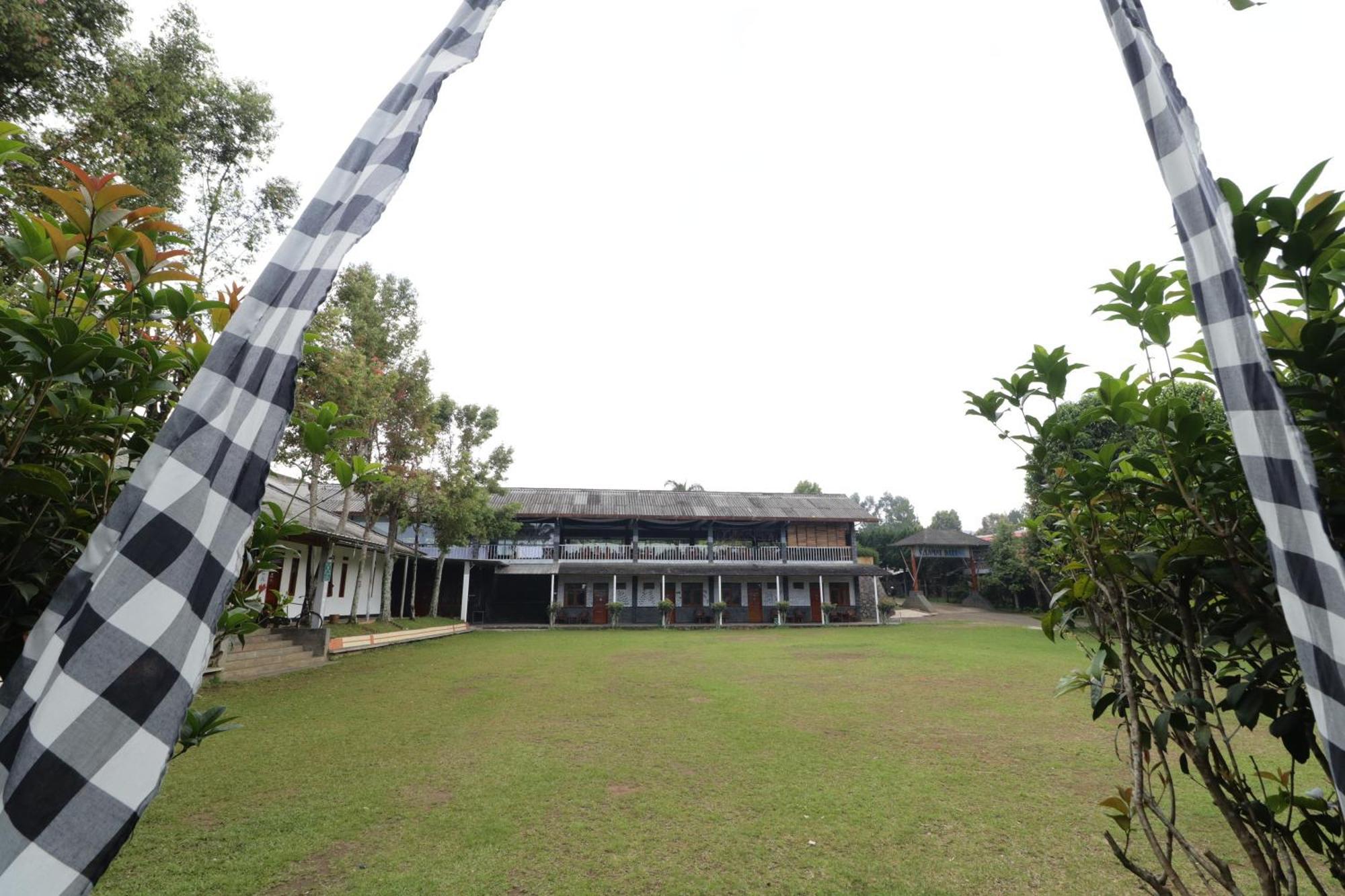Grand Nirwana Resort Lembang Zewnętrze zdjęcie