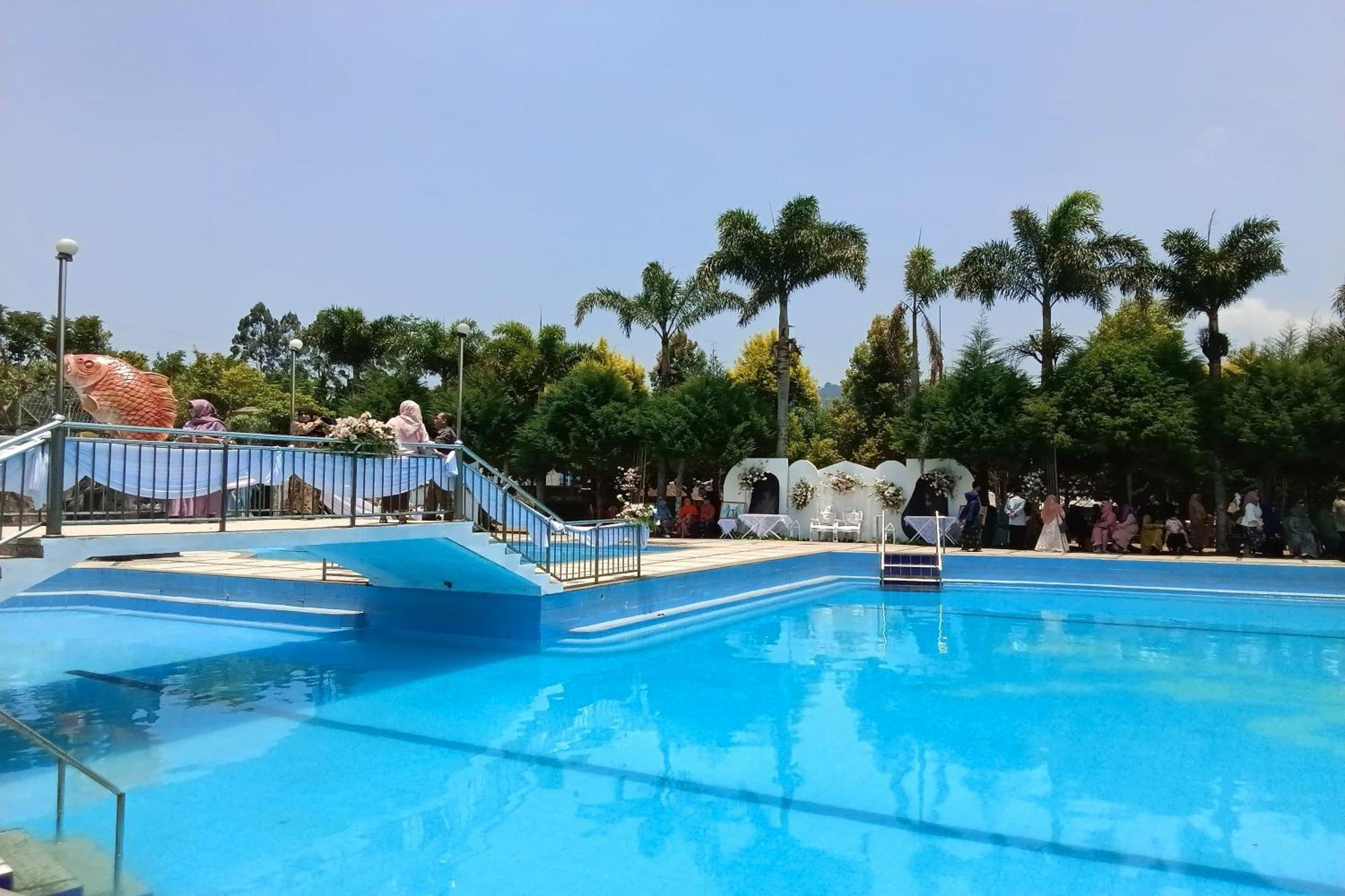 Grand Nirwana Resort Lembang Zewnętrze zdjęcie
