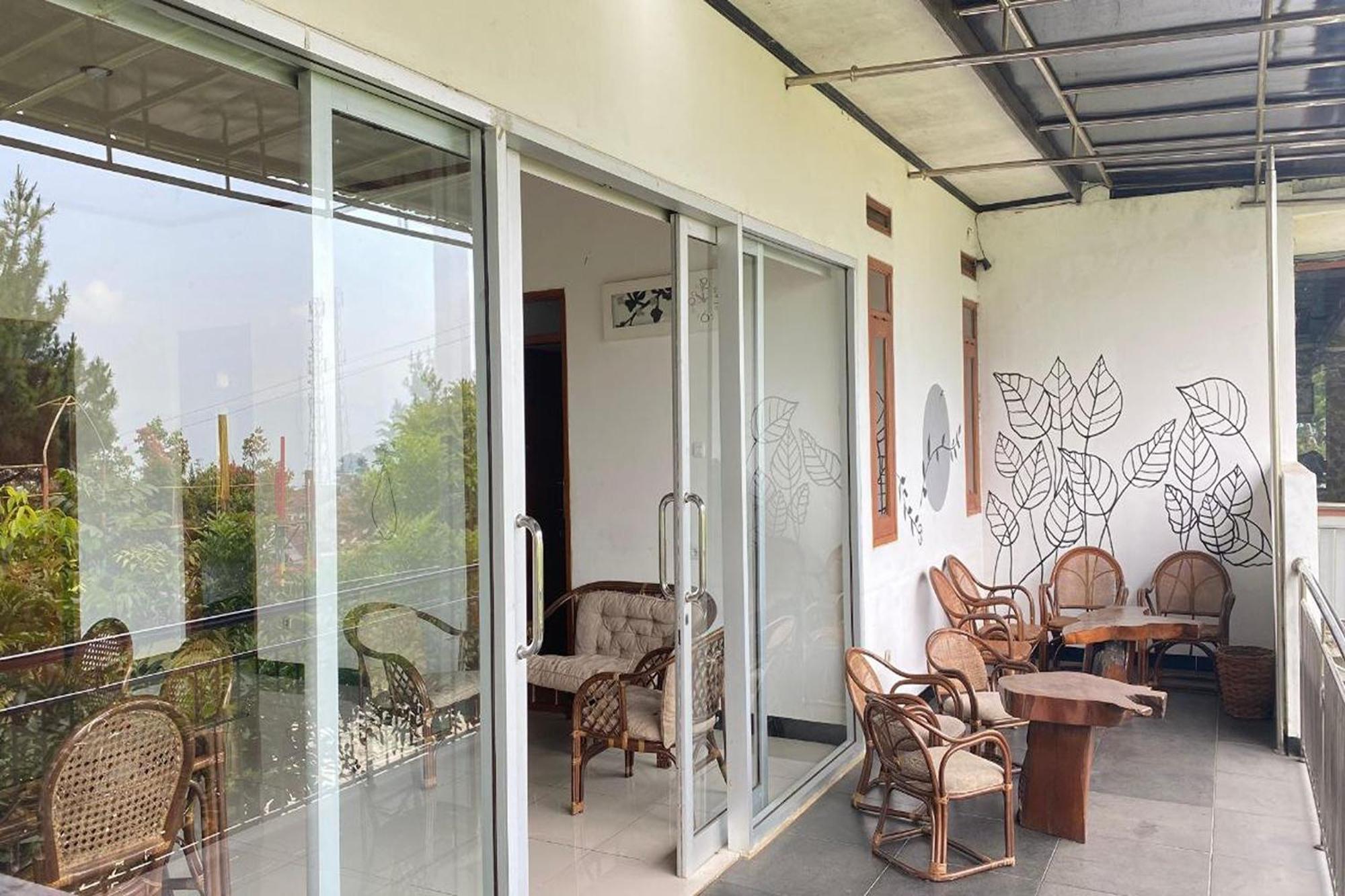 Grand Nirwana Resort Lembang Zewnętrze zdjęcie